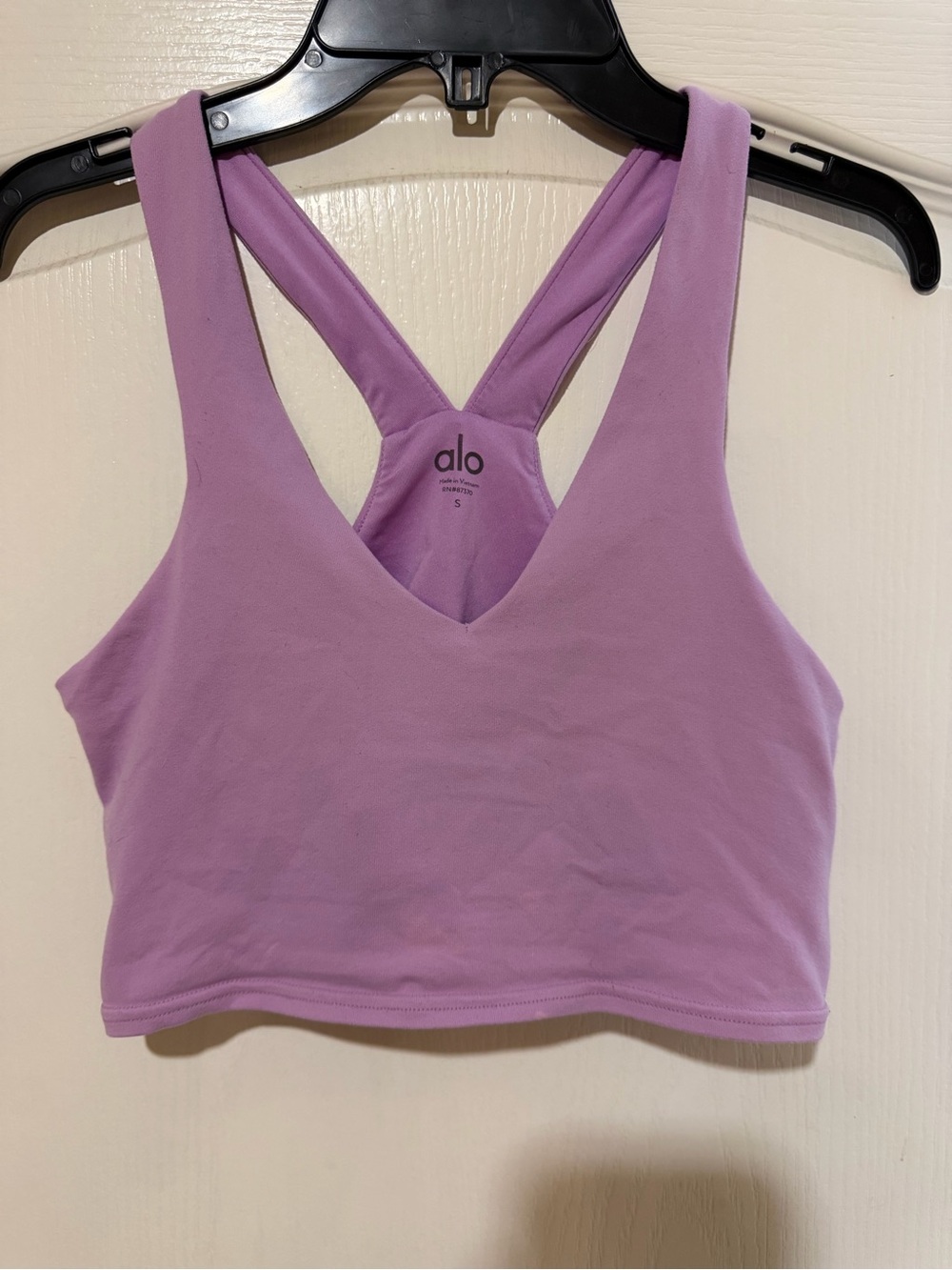 Alo Women's Lavender cropped tank with built in bra